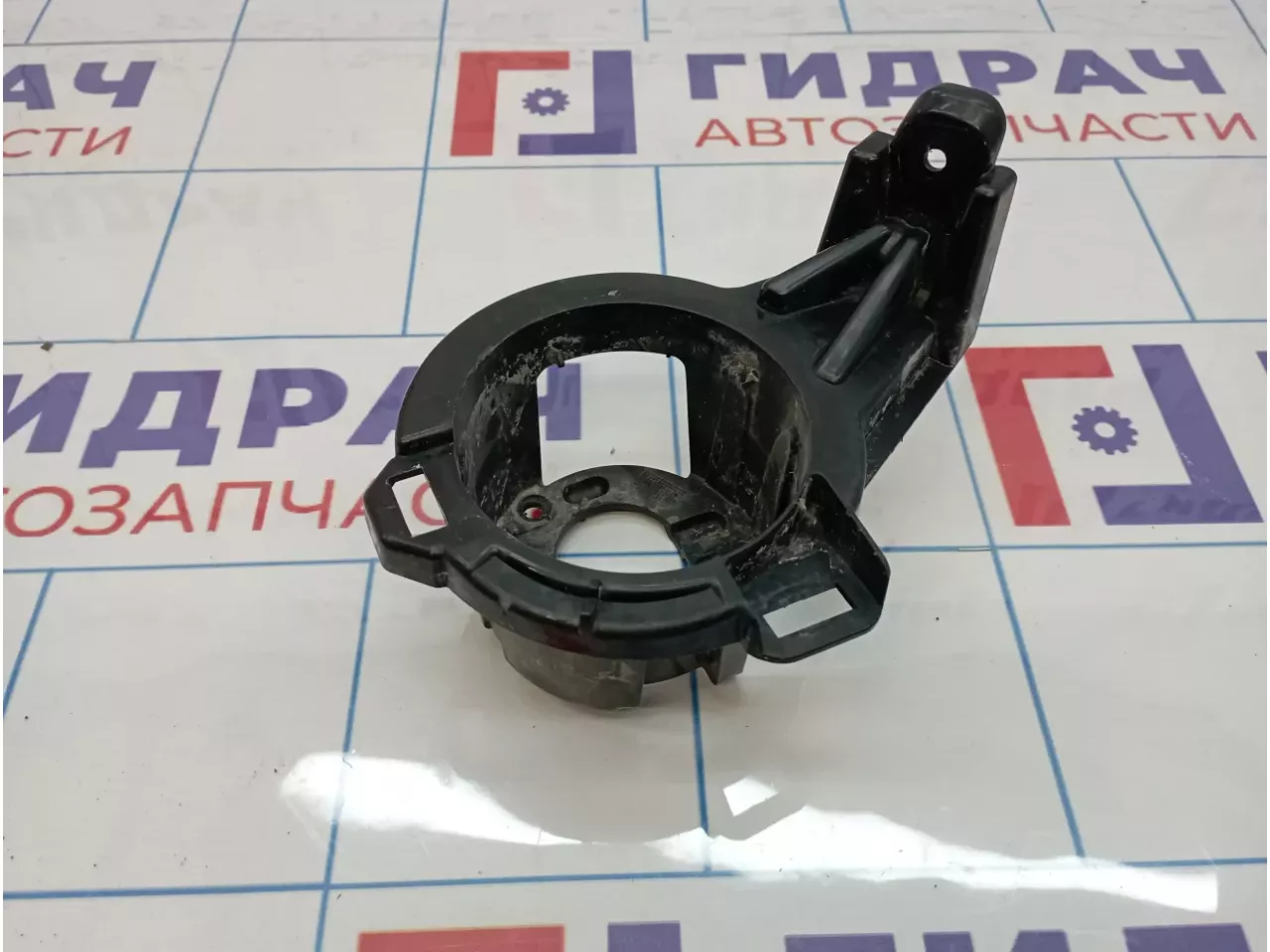 Кронштейн фары противотуманной правой Nissan Juke (YF15) 26910-1KA0A